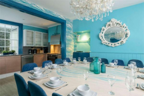 Darling By The Sea - by Brighton Holiday Lets